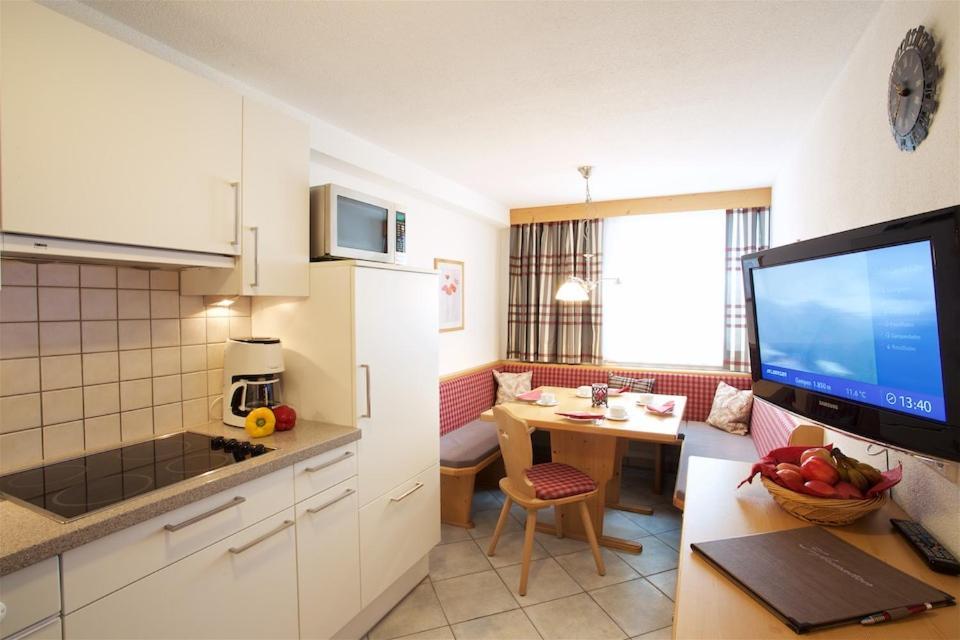 Haus Zangerl Inkl Sommer-Karte Premium Sankt Anton am Arlberg Buitenkant foto