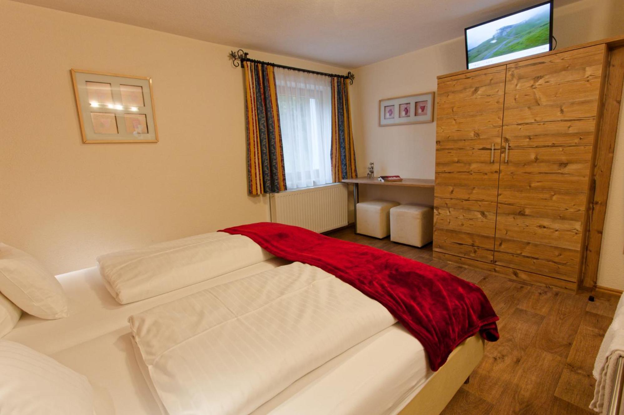 Haus Zangerl Inkl Sommer-Karte Premium Sankt Anton am Arlberg Buitenkant foto